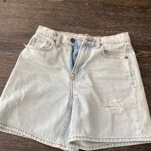 Hidden Los Angeles shorts